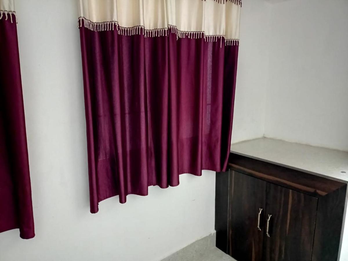 Chinta Haran Rest House เดฟการ์ ภายนอก รูปภาพ